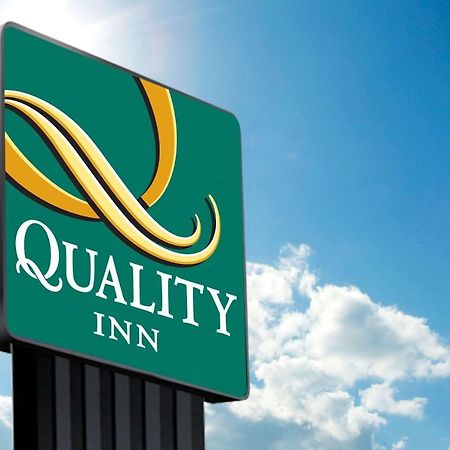Quality Inn Victorville - Hesperia I-15 Buitenkant foto