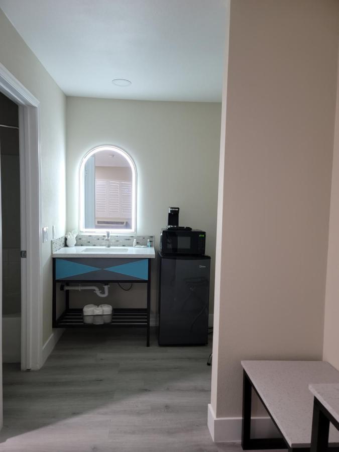 Quality Inn Victorville - Hesperia I-15 Buitenkant foto
